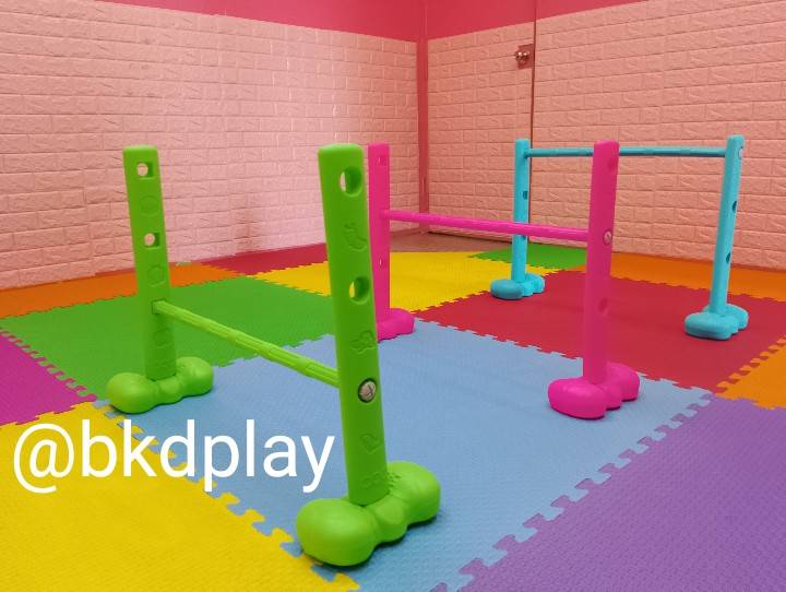 ราวกระโดดรองเท้ายักษ์ 1/4 ชิ้น ,ของเล่นเด็ก, ของเล่นเสริมพัฒนาการ,สินค้าพรอมส่ง