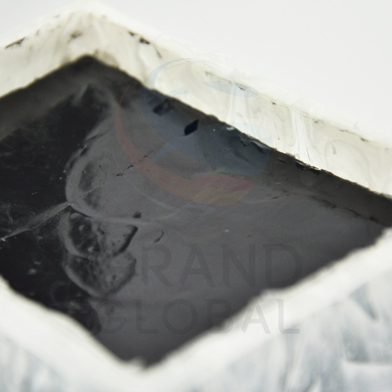 CAR BEST | เจลปรับอากาศ สูตรถ่านดูดกลิ่น