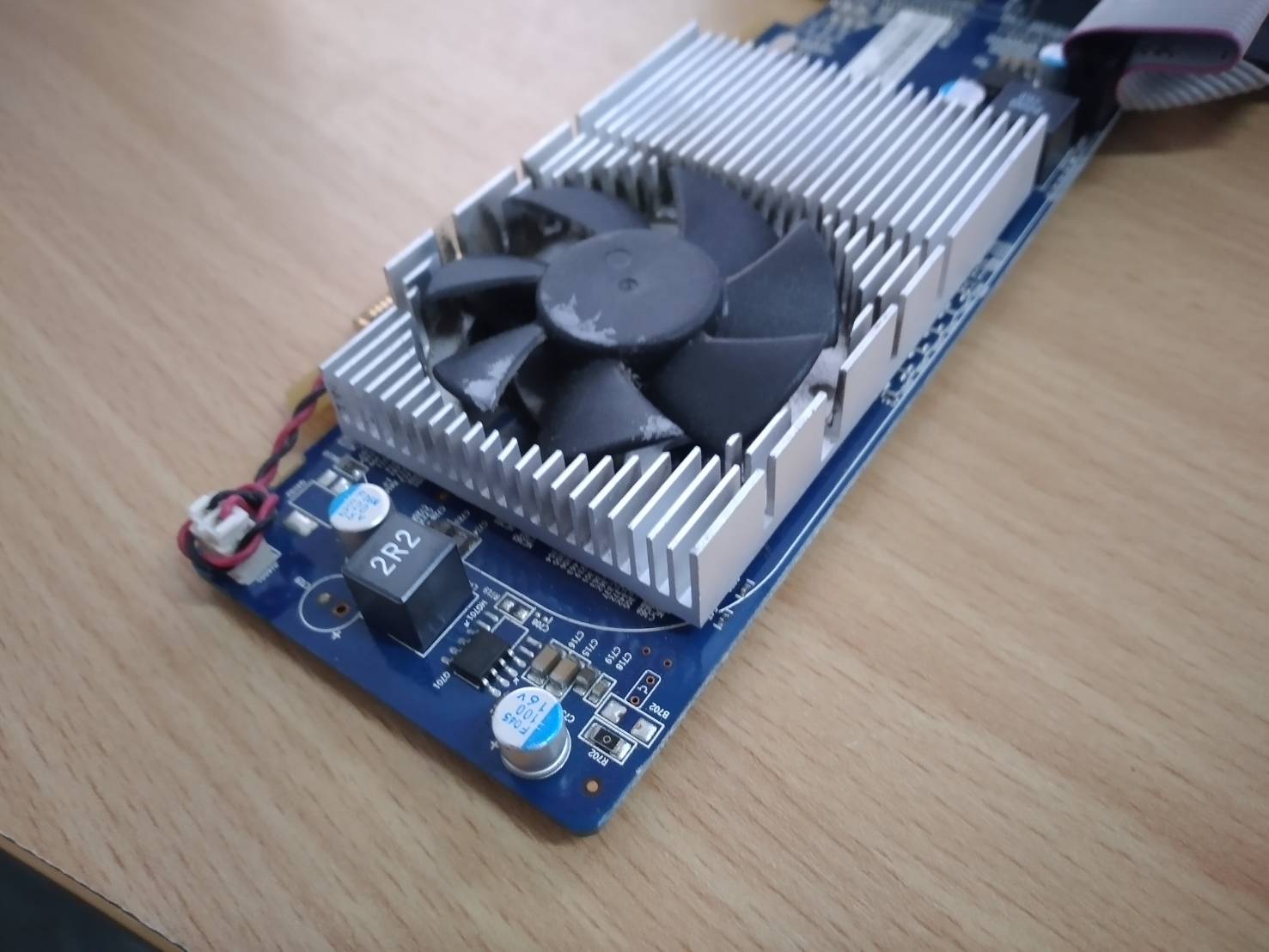 Radeon HD5450 512MB DDR3 V/D/HDMI