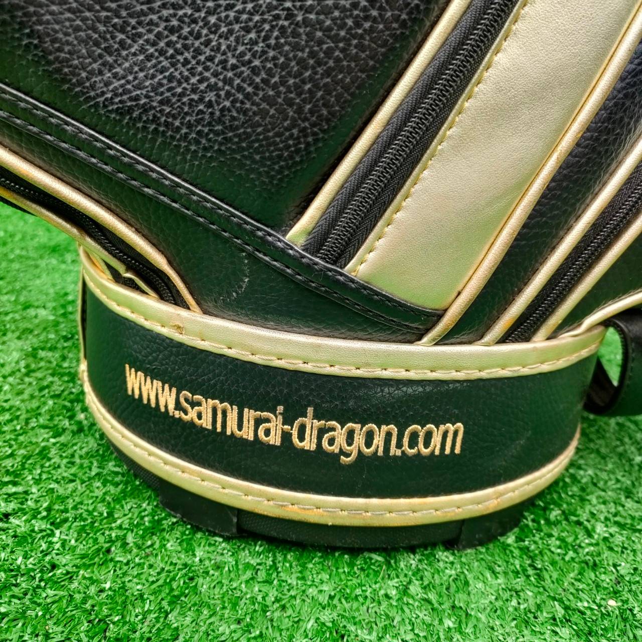ถุงกอล์ฟ SAMURAI -DRAGON มือสอง ของแท้ ถุง Tour 9 นิ้ว ใบกำลังดีไม่เทอะทะ ลายสวยมาก