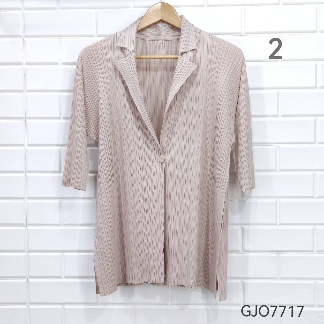 2MUAY รุ่น GJO7717 เสื้อสูท เสื้อคลุมอัดพลีทคุณภาพ 9สี FREE SIZE HALF SLEEVE COLLAR PLEATED CARDIGAN / JACKET