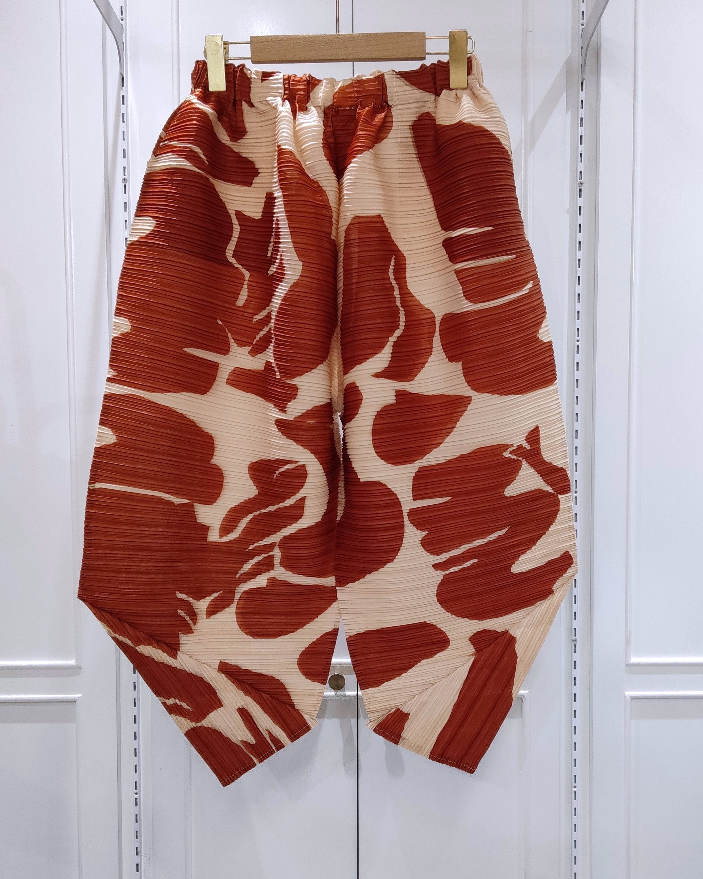 2MUAY รุ่น CX22305 กางเกงพลีทคุณภาพ PRINTED ANGLE PLEATED PANTS 6 สี FREE SIZE