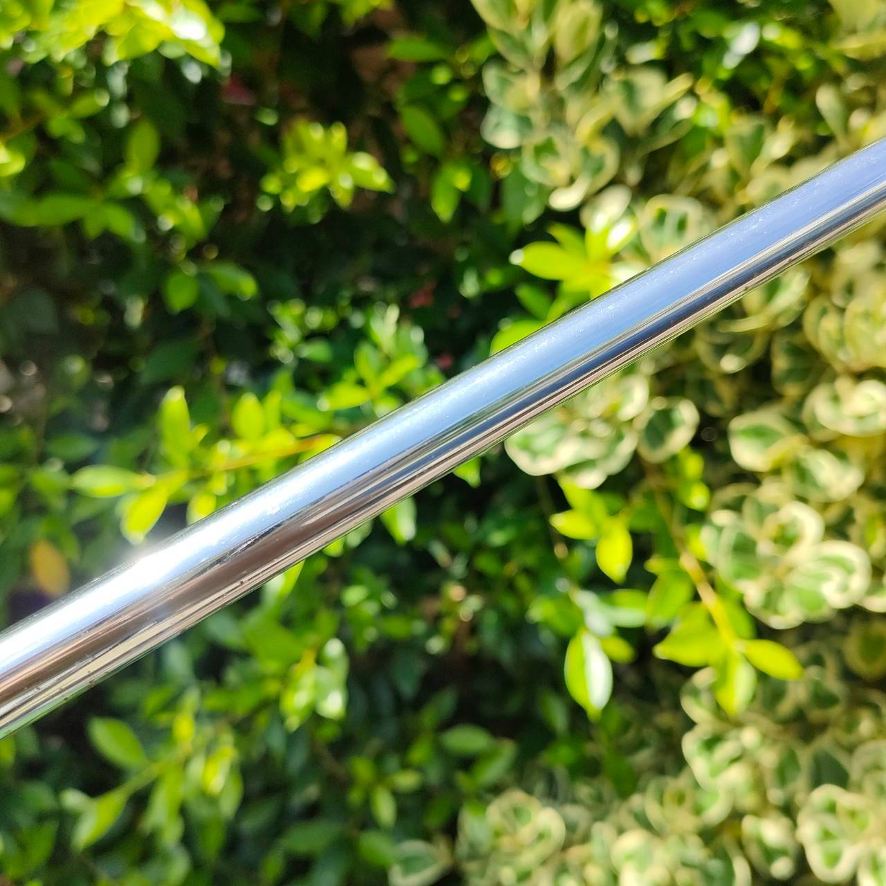 PUTTER PROKENNEX PK-47 ความยาว 34 นิ้ว เป็นแบบสามบอล เล็งง่ายมากกว่า และหน้าก็อินเซิร์ทครับ หน้าดีนะครับตัวนี้ เกาะไลน์หนึบๆเลยครับ