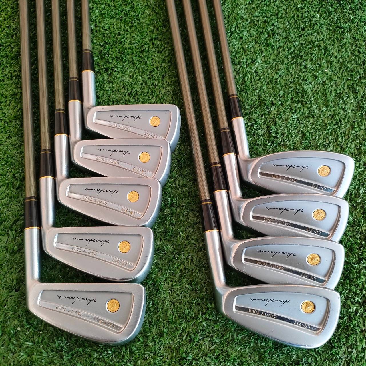 ชุดเหล็ก HONMA LB-717 มีเหล็ก 3 - 11 ชุดใหญ่!!! ก้าน SUPER LIGHT ก้านระดับ 3 ดาว *** สุดยอดก้านพรีเมี่ยม สูงกว่าระดับ ในท้องตลาดทั่วไป และมีราคาแพงสุดๆ วัสดุส่วนหัว สุดพรีเมี่ยม ถ้าท่านใด เคยลองตีจะรู้เลยครับ โลโก้ทองเคครับ รุ่นนี้ตีดีมาก และพรีเมี่ยมสูงส