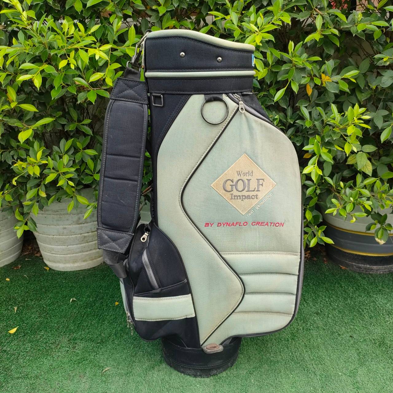 ถุงกอล์ฟ WORLD GOLF IMPACT มือสอง สภาพสวย สมบูรณ์ครับ