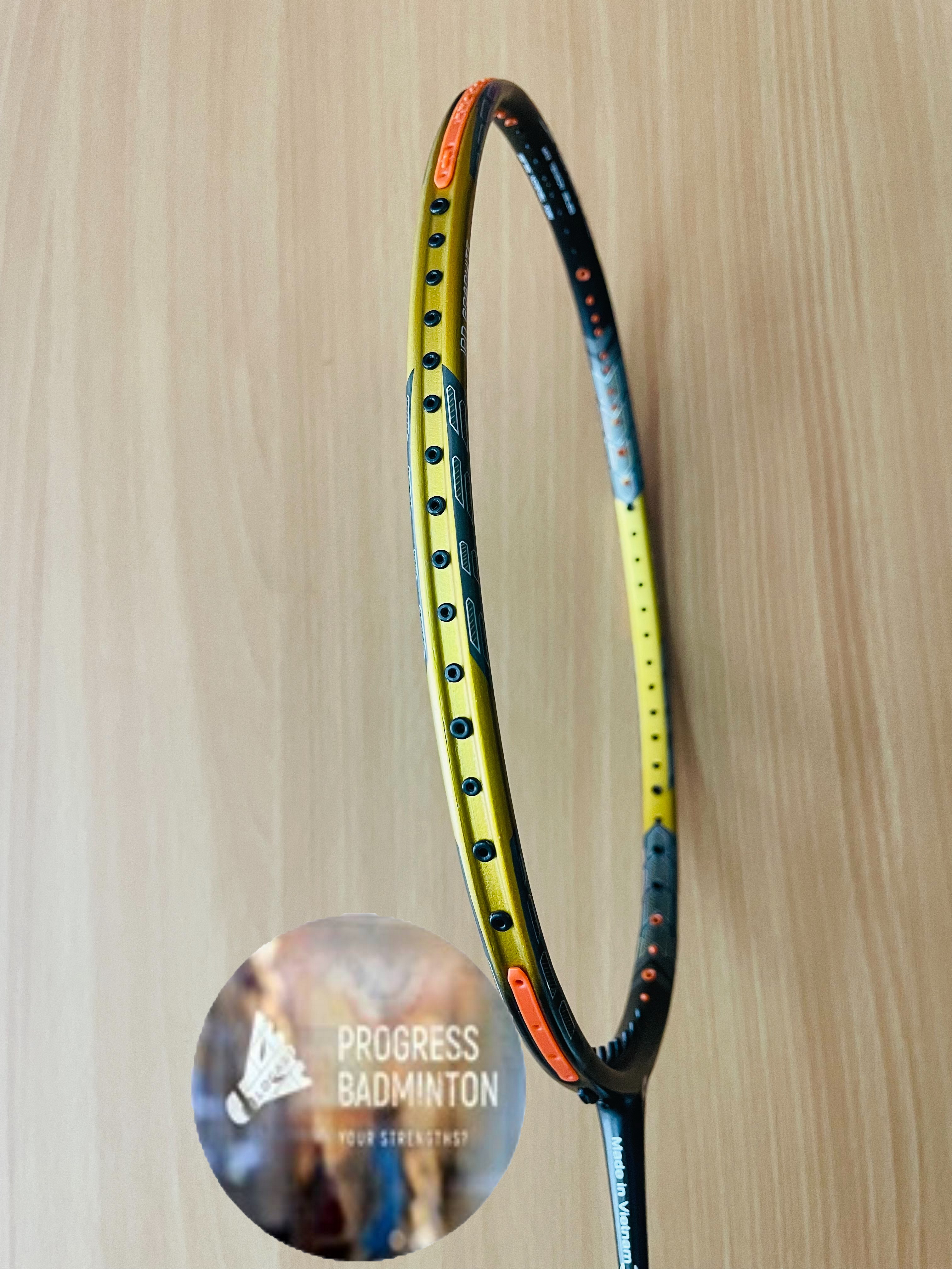 Apacs Z-Ziggler Limited (Gold) ขนาดก้านเล็กเพียง 6.2 mm