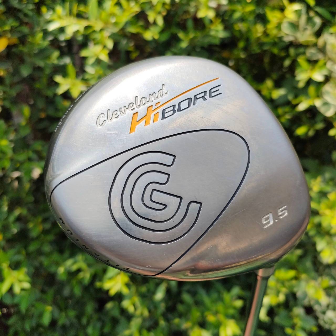 DRIVER CLEVELAND HIBORE องศา 9.5 ก้าน FUJIKURA FITON M GOLD FLEX R ตีดีมากๆรูปทรงพิเศษกดให้ CG ต่ำ และอัตรสปินที่ดีมากๆครับ