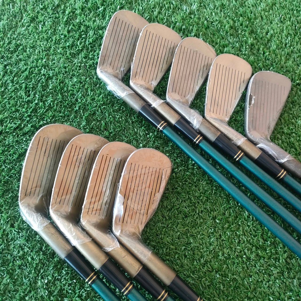 ชุดเหล็ก GARY PLAYER GRANPRIX GPX II ของใหม่!!! มีเหล็ก 3-9 เเละ PW SW ก้าน ALDILA GRANPRIX FLEX R สุดยอดวัสดุพรีเมี่ยม!! ไม้กอล์ฟมือหนึ่ง ของแท้ BY NakaraLuxurious