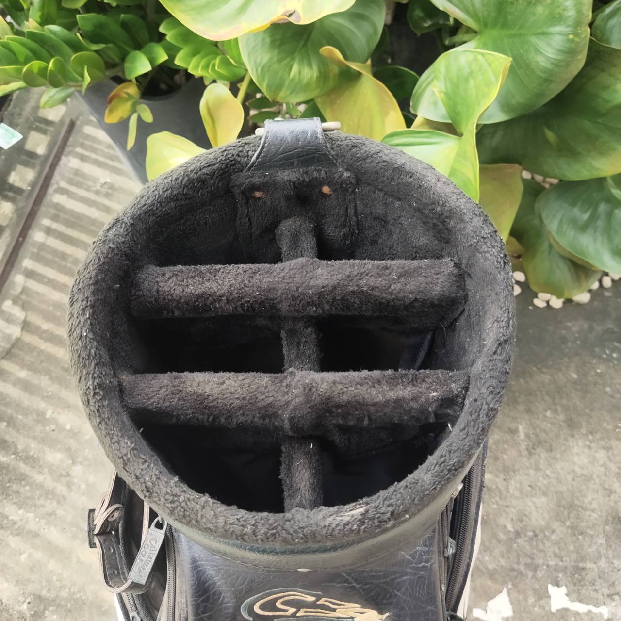 ถุงกอล์ฟ Callaway C4 วัสดุดีมาก ภายในบุกำมะหยี่ด้วย ถุง TOUR ใบใหญ่เลย ใส่ของจุ๊กๆ