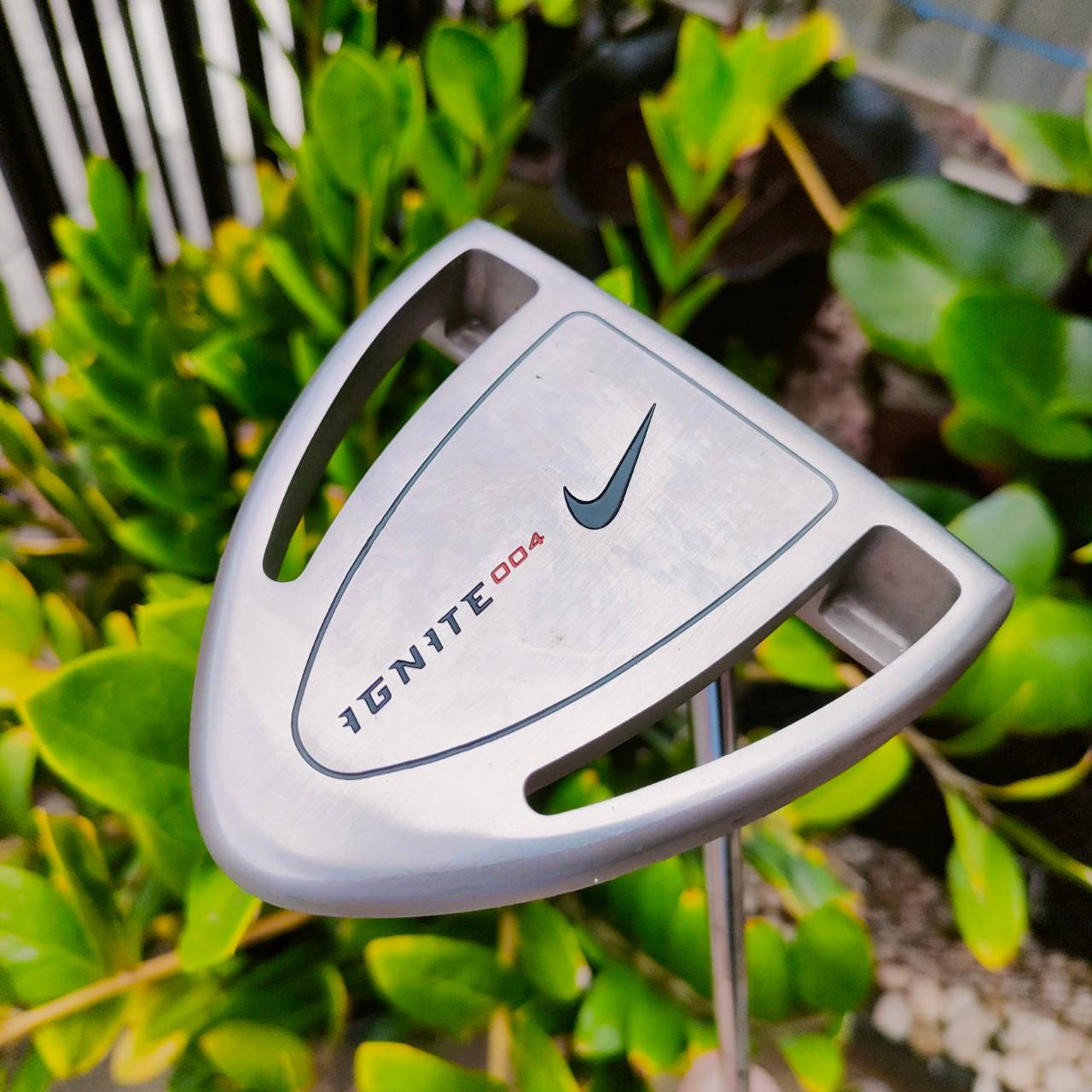 PUTTER NIKE IGNITE 004 ก้าน CENTER ยาว 34 นิ้ว พัตต์ดีมากๆๆ ชดเชยสูงมาก เกาะไลน์มาก เส้นเล็งแนวยาว วางไลน์ได้ง่าย ไม้กอล์ฟพรีเมี่ยมมือสอง ของแท้ By NakaraLuxurious