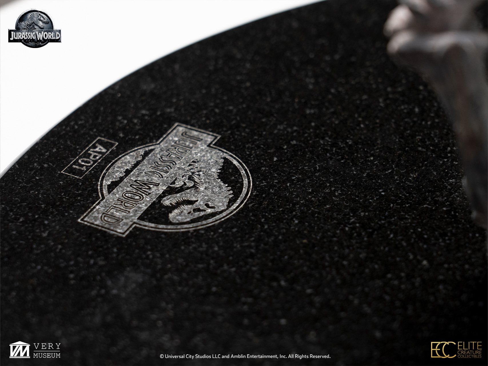 [สั่งจอง]ECC 1/12 : Indominus rex Skeleton Bronze (Jurassic World)