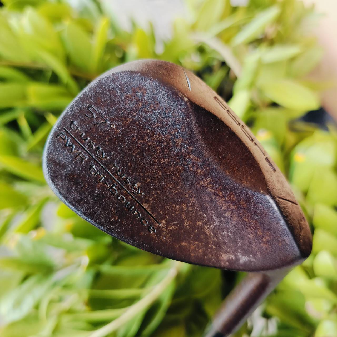 WEDGE COBRA Trusty Rusty องศา 57 ก้าน COBRA WEDGE FLEX กริพ COBRA ผ้านใบทั้งชิ้น จับแน่น เป็น WEDGE สนิมไม่เคลือบ ให้ความรู้สึก ที่ดีในการชิพลูก สุดนุ่มนวล ไม้กอล์ฟพรีเมี่ยมมือสอง ของแท้ By NakaraLuxurious