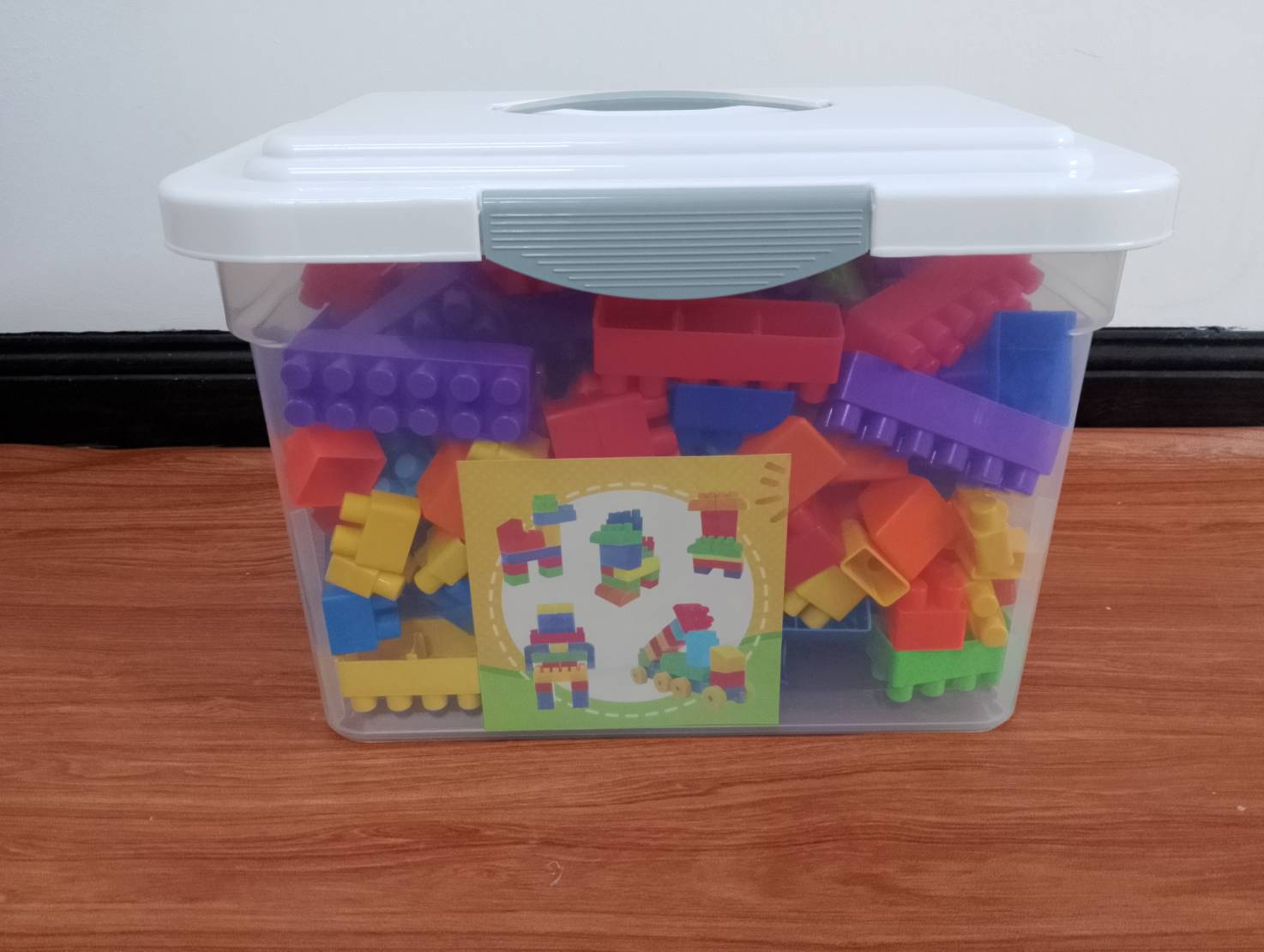 ชุดตัวต่อพลาสติกจำนวน 240 ชิ้น โลโก้เด็กอนุบาล พร้อมส่ง สื่อการสอนอนุบาล ฝึกกล้ามเนื้อมัดเล็ก ของเล่นเสริมพัฒนาการเด็ก