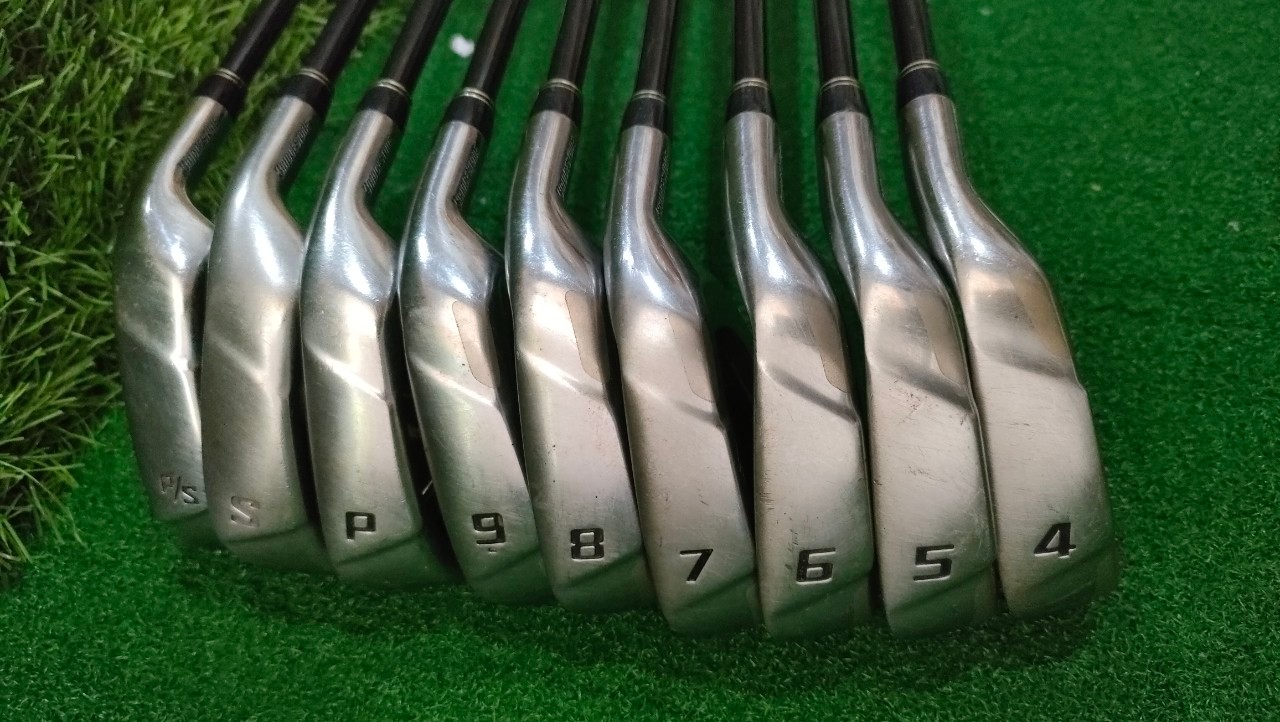 IRON SET BRIDGESTONE TOUR STAGE VIQ