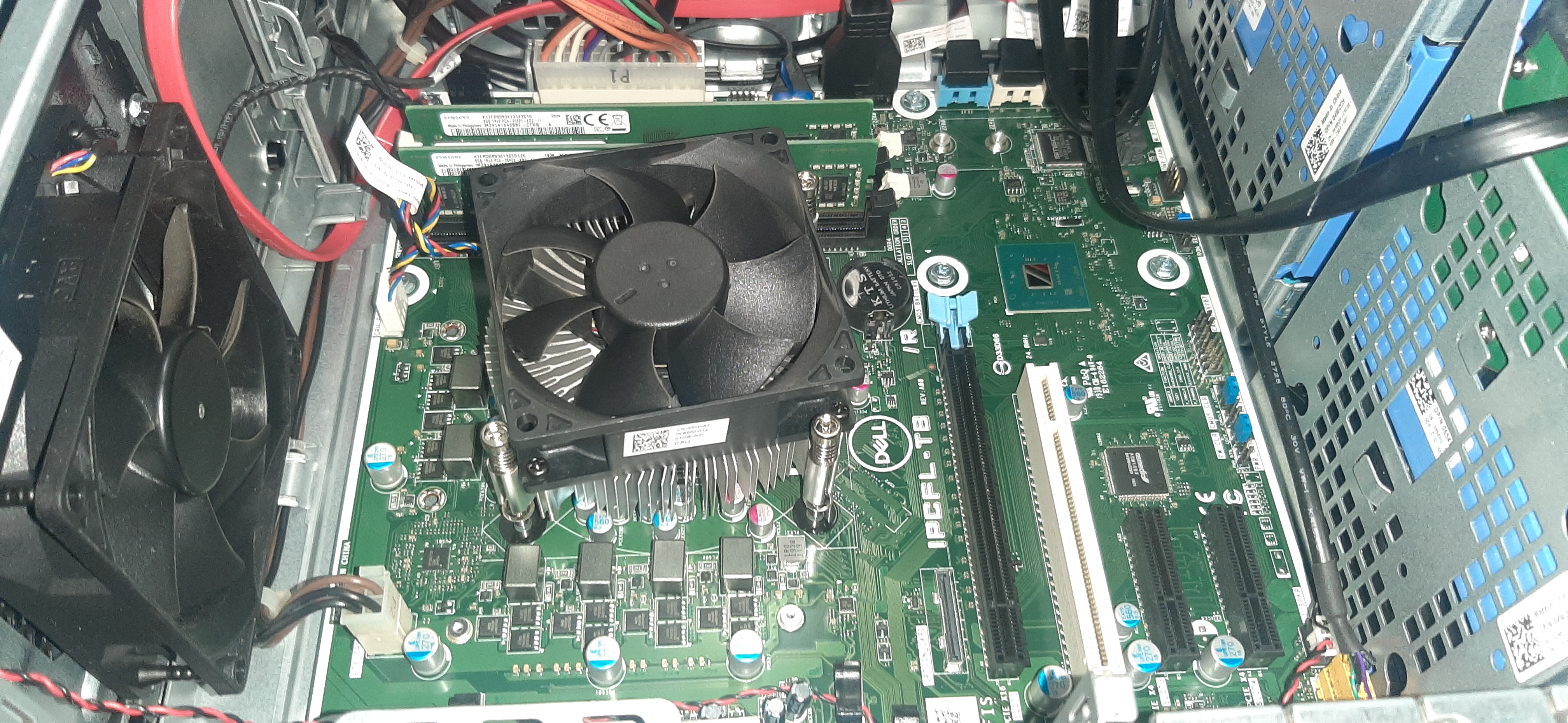 Server Dell T40 มือสอง มีประกันร้าน ดูแลดี SN: CRJNYH2 (E-2224 Ram16GB HDD1TB x3)