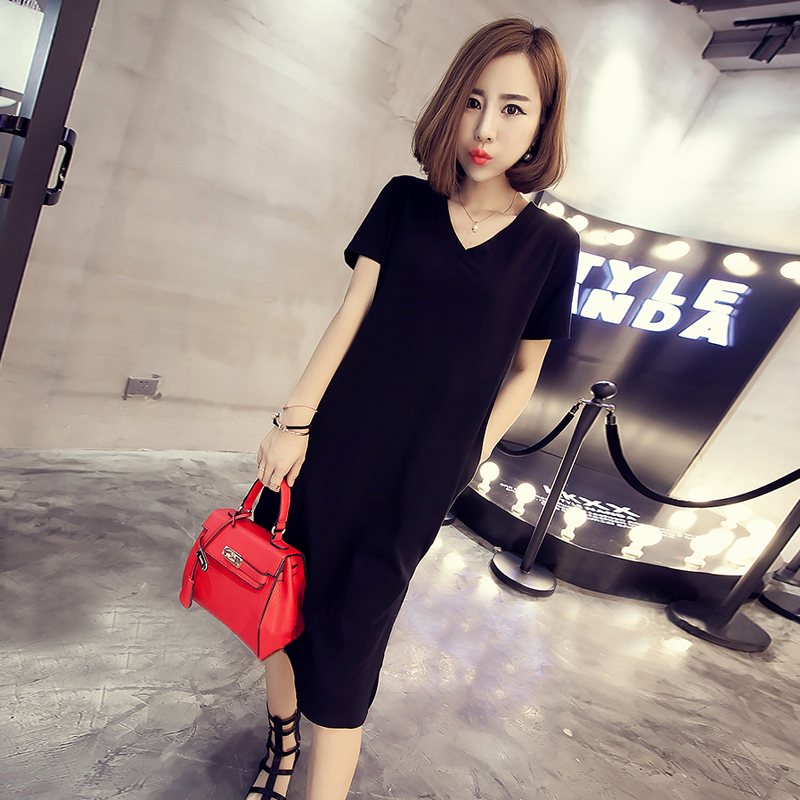 ชุดเดรสผ้ายืดเนื้อดี คอวี ผ่าด้านข้าง ตามแบบ สีดำ