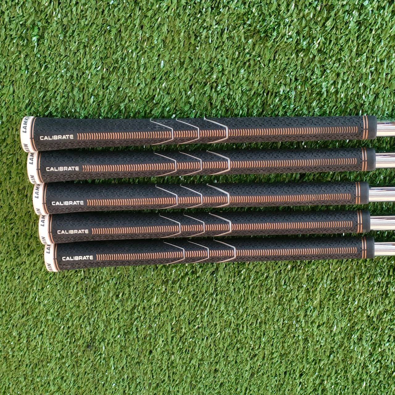 ชุดเหล็ก TAYLORMADE SIM GLOIRE มีเหล็ก 6 - 9 เเละ PW รุ่นใหม่ หายาก ก้าน N.S.PRO 950GH NEO FLEX S เป็นก้าน NS PRO พรีเมี่ยม เบามากๆ