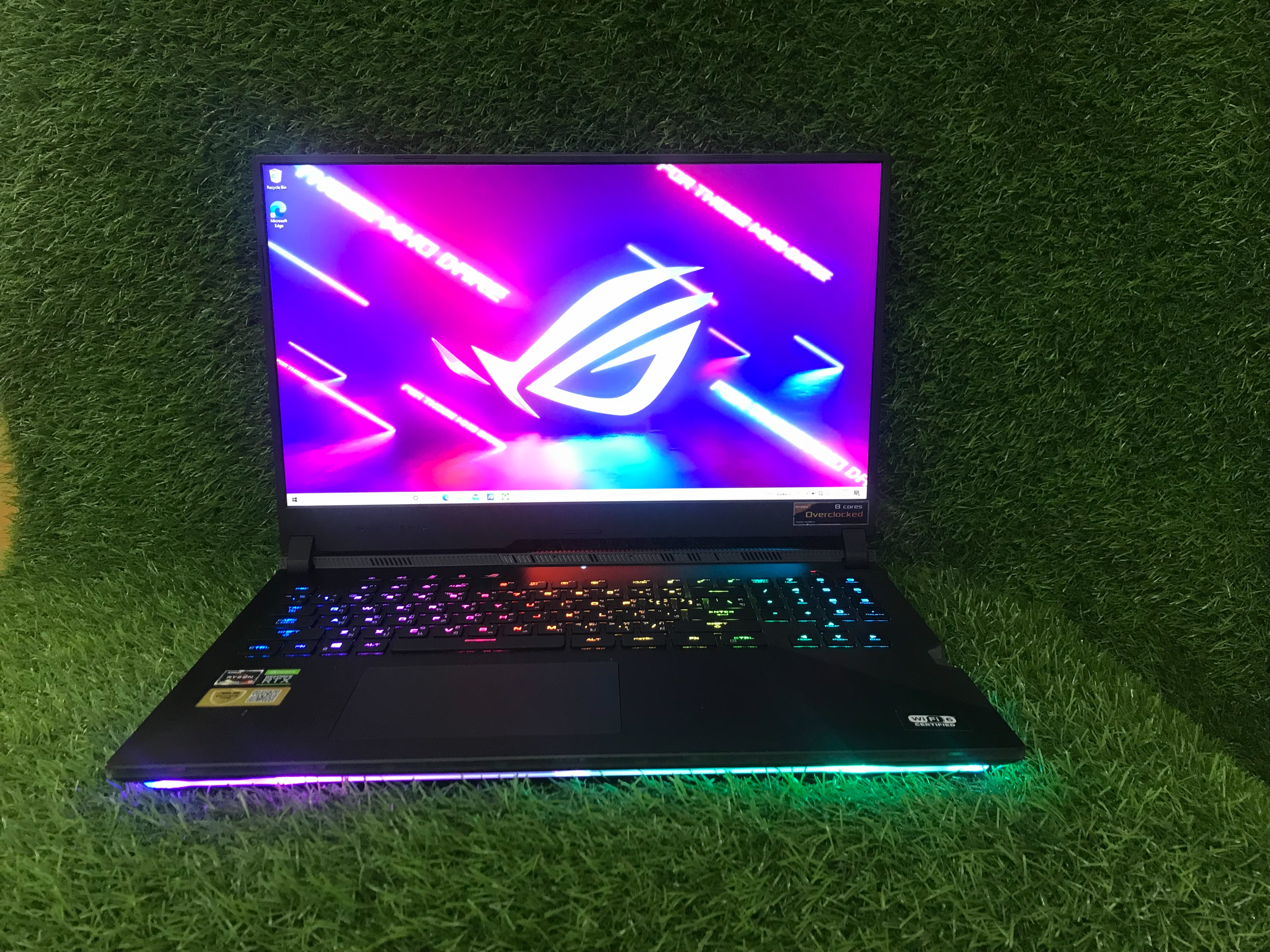 Notebook Asus ROG Strix Scar 17 G743QS-HG130T