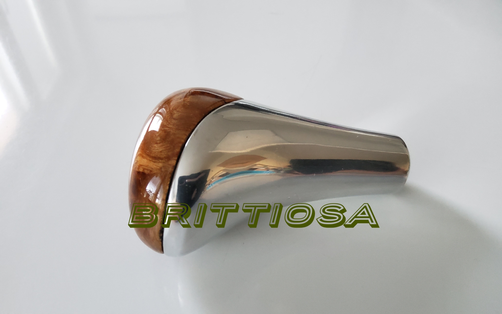 Vaihdekepin nuppi kromi/pähkinäpuunjuuri =65e