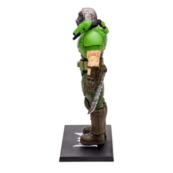 [สั่งจอง] McFarlane Toys : Classic Doomslayer Glow in the Dark Gold lable