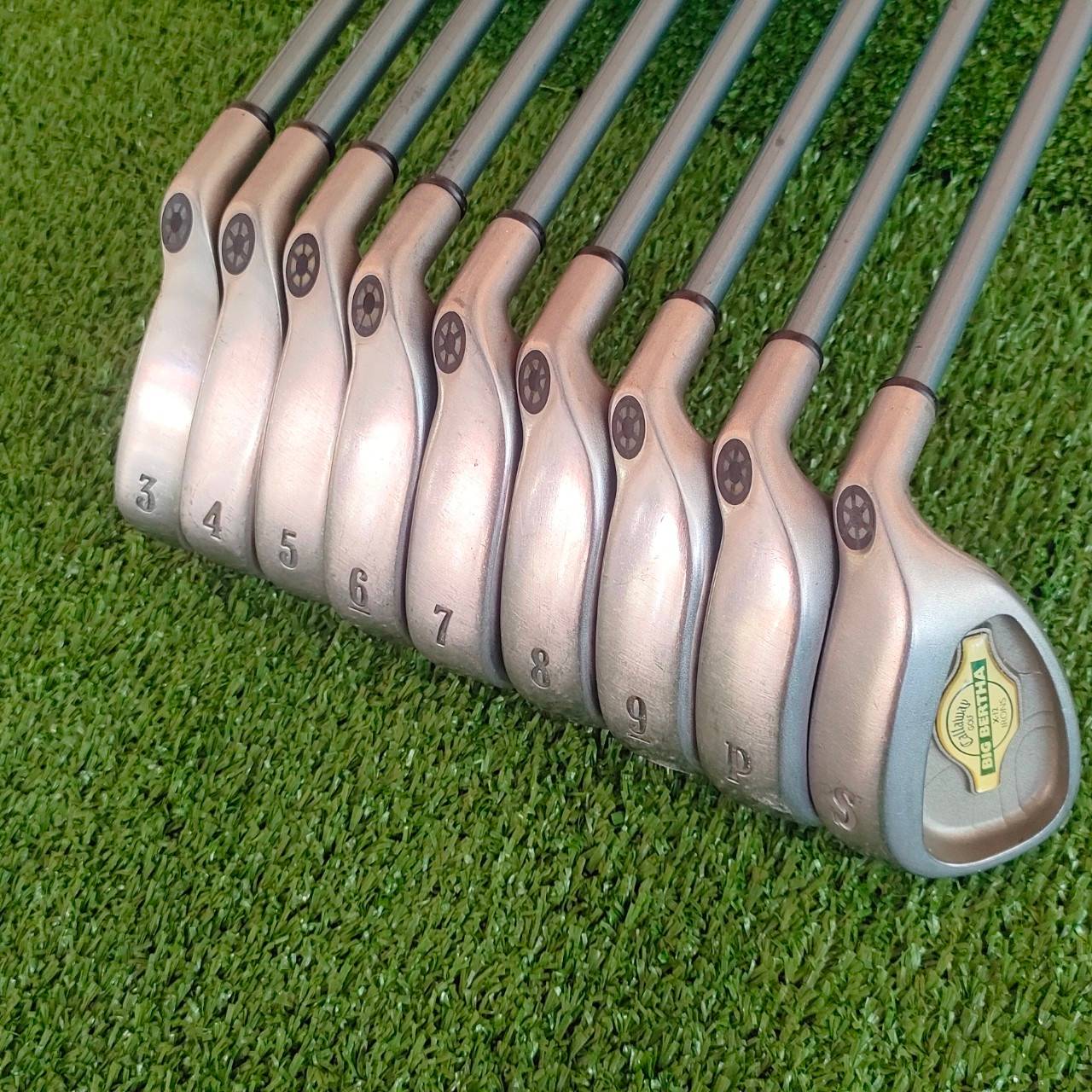 *** ไม้กอล์ฟสำหรับผู้หญิง *** ชุดเหล็ก CALLAWAY BIG BERTHA X-12 มีเหล็ก 3-9 เเละ PW SW ครบ 9 ชิ้น