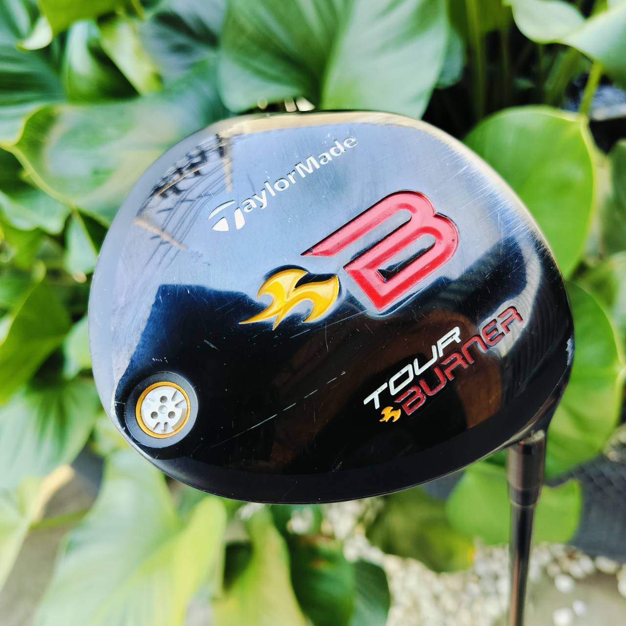 DRIVER TAYLORMADE TOUR BURNER องศา 10.5 ก้าน FUJIKURA RE*AX FLEX R เป็นรุ่นที่ตีดีมากๆ วางน้ำหนักไว้ดีมาก ไม้กอล์ฟพรีเมี่ยมมือสอง ของแท้ By NakaraLuxurious