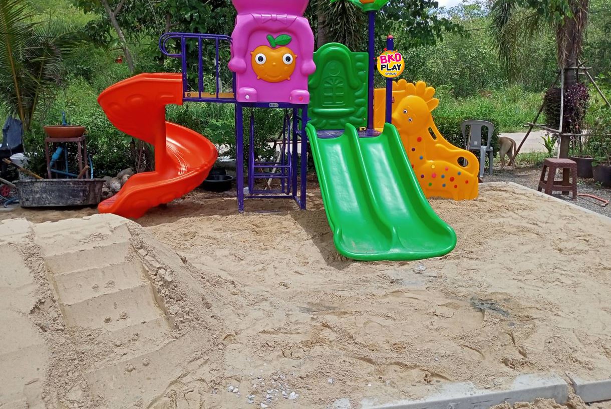 เครื่องเล่นสนามกลางแจ้ง-ในร่ม,ชุดกระต่ายกับยีราฟ, เครื่องเล่นสนาม,เครื่องเล่นเด็ก,ครุภัณฑ์สนามเด็กเล่น, งบสพฐ,โครงการโรงเรียนประชารัฐ playground,สไลเดอร์,ของเล่นเสริมพัฒนาการ,เครื่องเล่นสนาม, สนามเด็กเล่น