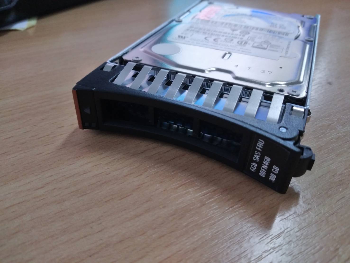 00FN460 IBM 300GB 15K 6GBPS SAS 2.5" SFF Hot-Swap Hard Drive 00FN462