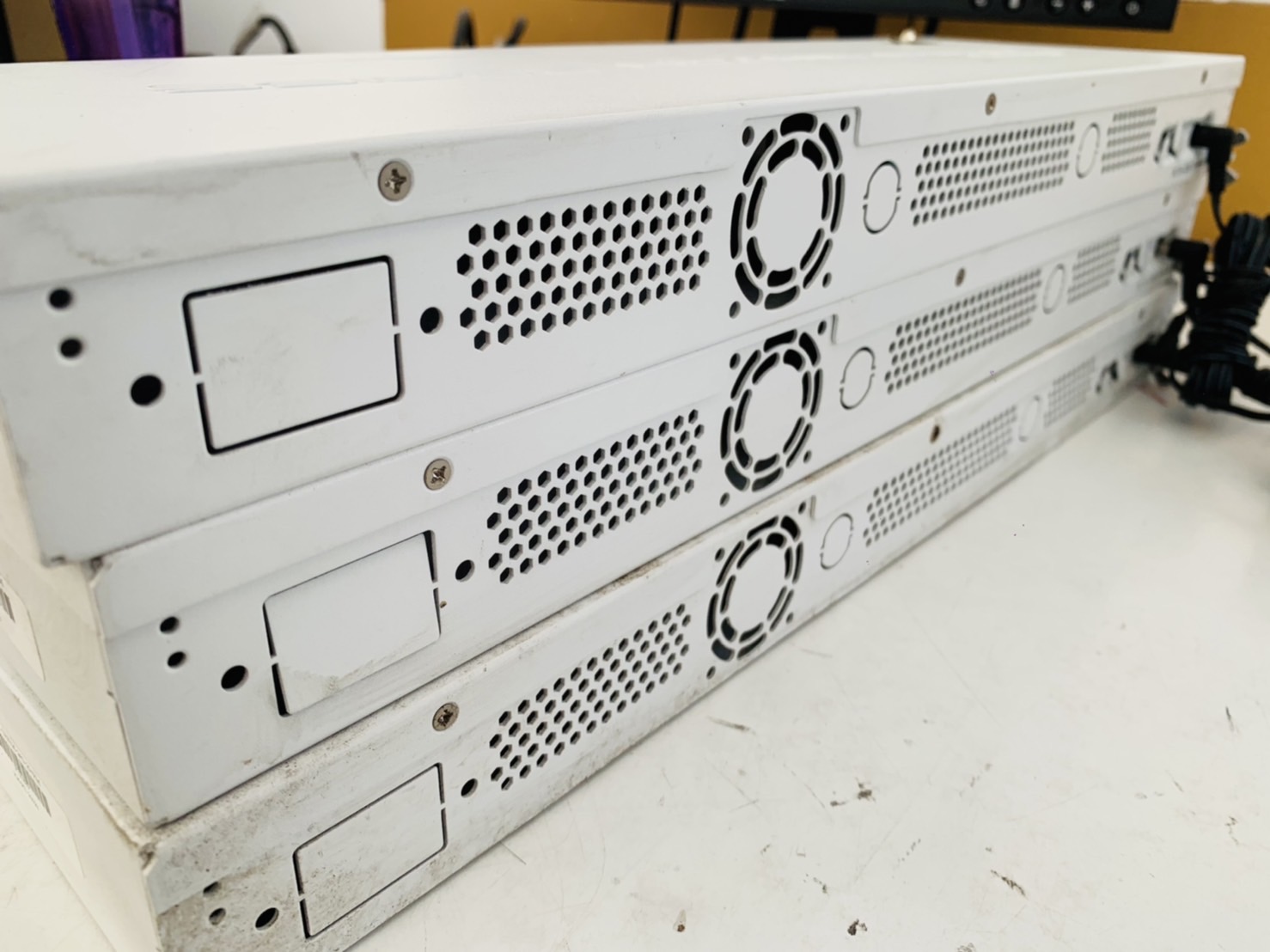 Mikrotik CRS326-24G-25+RM + 24 port Gigabit Ethernet switch พร้อม Adapter สินค้ามือสอง มีประกัน