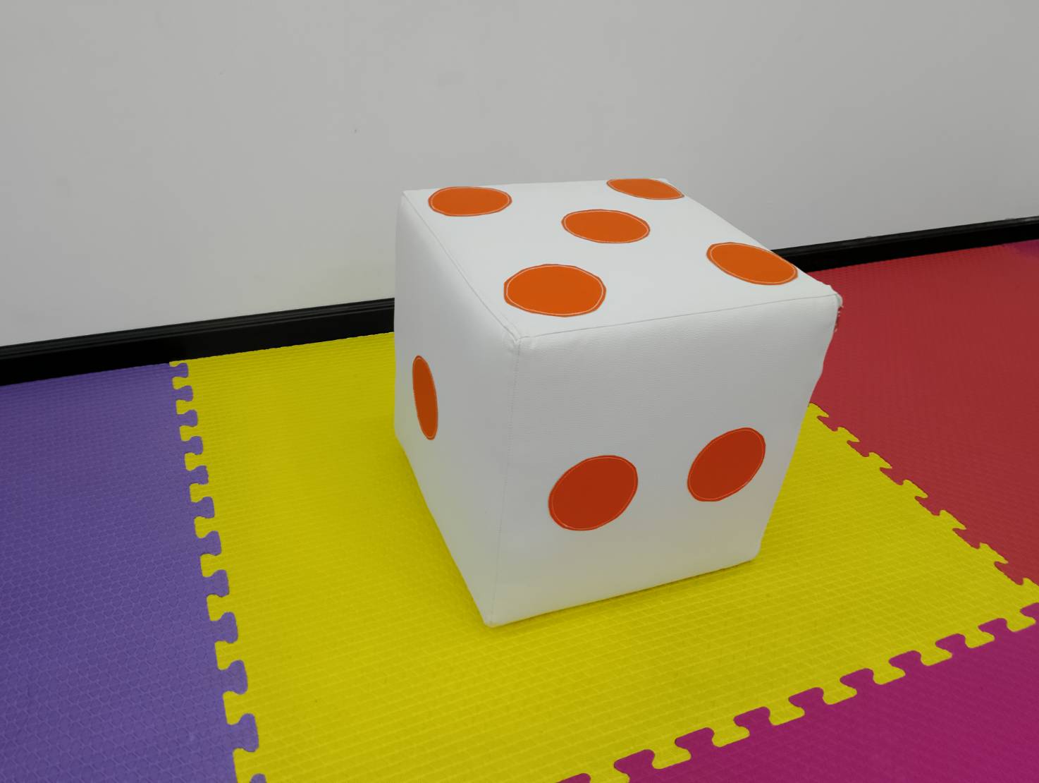 เก้าอี้ลูกเต๋านุ่มนิ่ม ลูกเต๋าจุดแทนจำนวน ,เก้าอี้นุ่มนุ่มสี่เหลี่ยม,สตูลที่นั่งราคาต่อ1ก้อน ,เบาะหนังนุ่มนิ่ม นับจำนวน,ลูกเต๋า,พร้อมส่ง