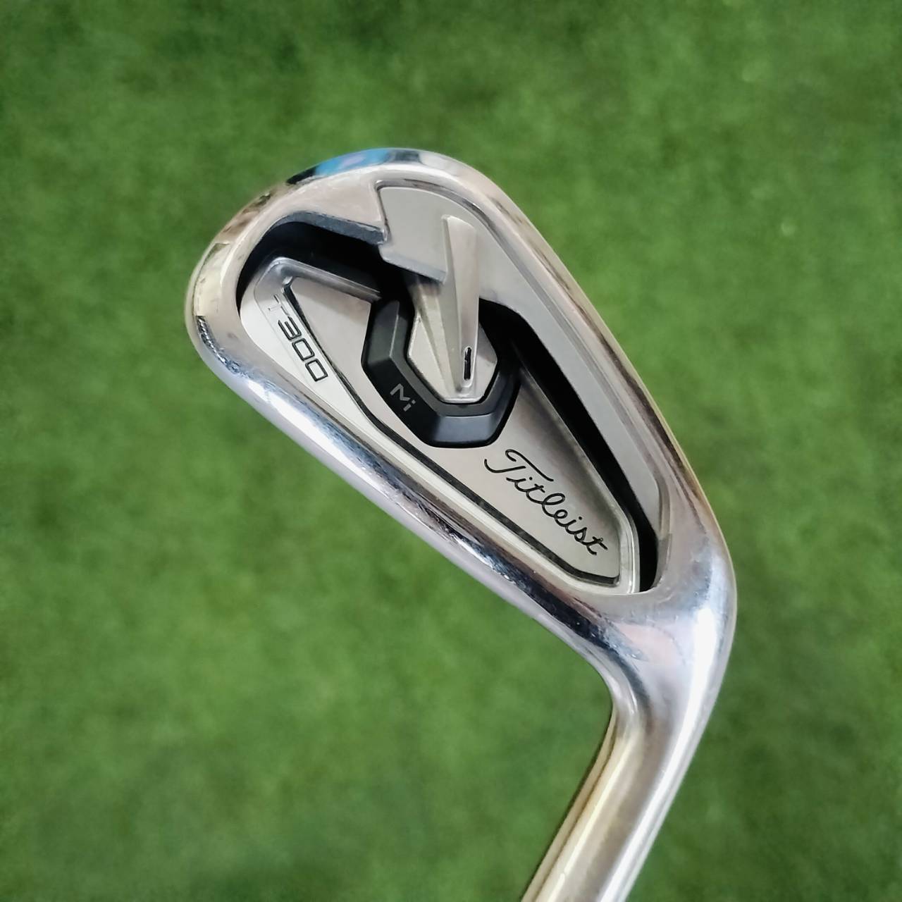 ชุดเหล็กท๊อปสุดของ Titleist รุ่น T300 เทคโนโลยี Max Impact ให้ฟีลลิ่งและพลังอันสูงสุดในการเข้าปะทะลูกกอล์ฟ ไม้กอล์ฟพรีเมี่ยมมือสอง ของแท้ By NakaraLuxurious