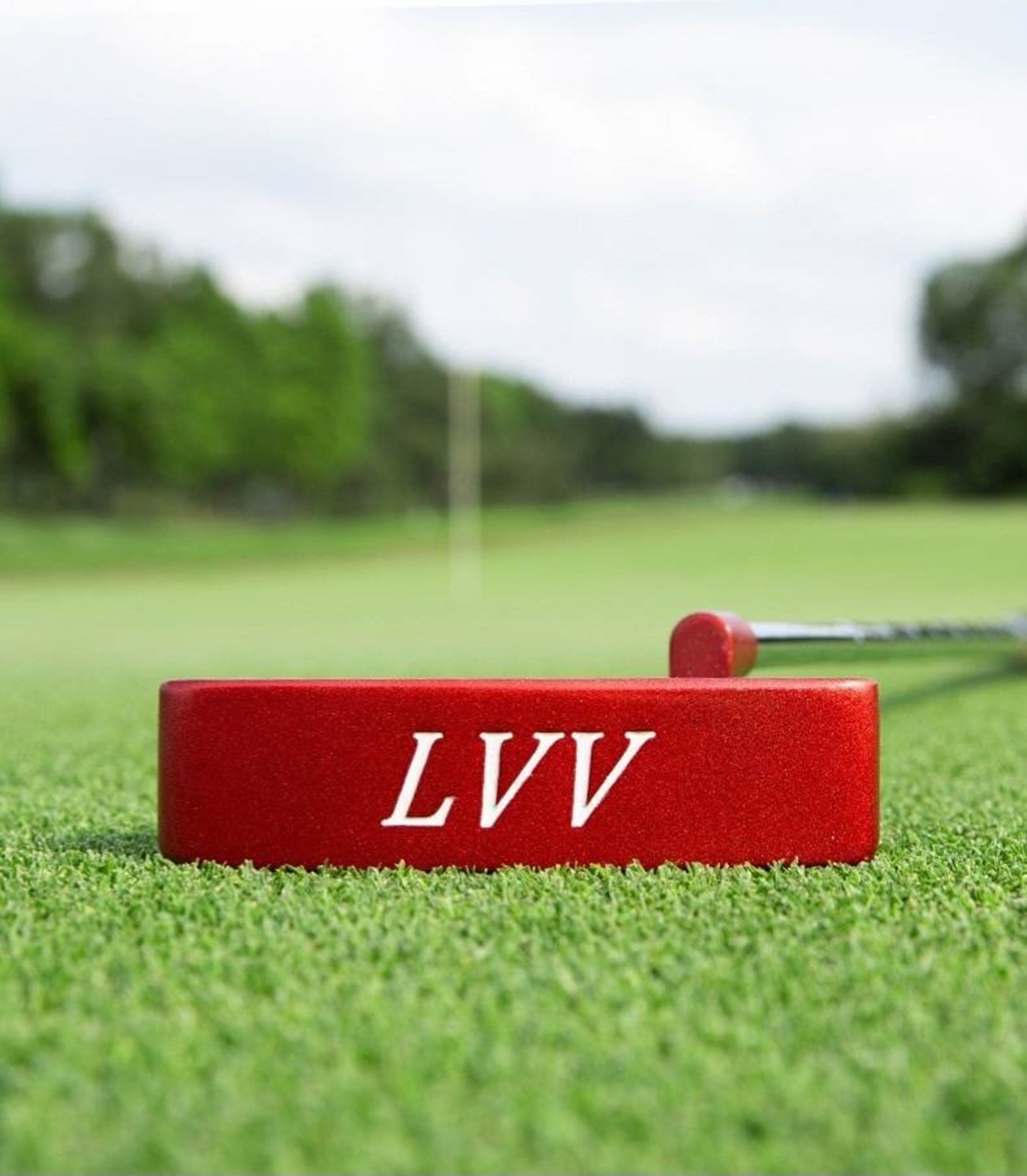 ไม้กอล์ฟผู้หญิงครบชุด สุดเท่ห์!!! 🏌️ พร้อมออกรอบได้เลยครับ . ไม้กอล์ฟคุณภาพจากแบรนด์ PGM รุ่น LVV ครบชุดพร้อมถุงกอล์ฟ