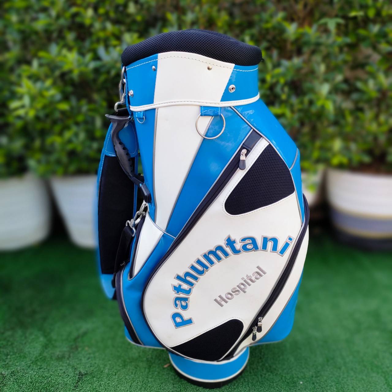 ถุงกอล์ฟ PATHUMTANI HOSPITAL มือสอง สภาพสวย หนังแก้วสวย ถุง TOUR ใบใหญ่ ราคาสุดพิเศษ