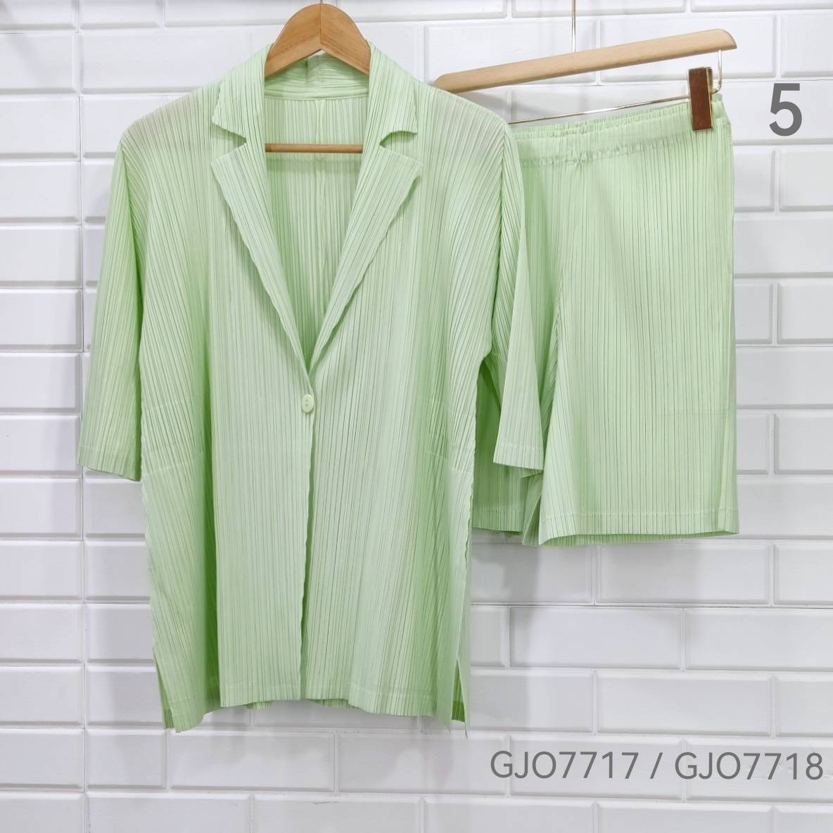 2MUAY รุ่น GJO7717/GJO7718 ชุดอัดพลีท เซ็ตพลีทคุณภาพ 9สี FREE SIZE CARDIGAN/BLAZER PLEATED SET