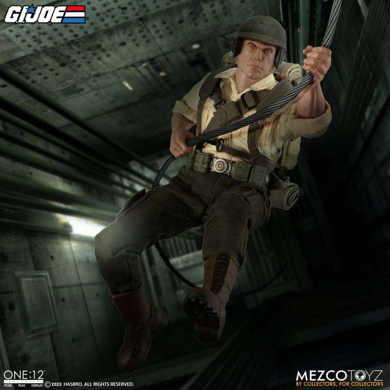 [สั่งจอง]Mezco toyz One:12 Collective G.I.Joe - Luke Deluxe Edition