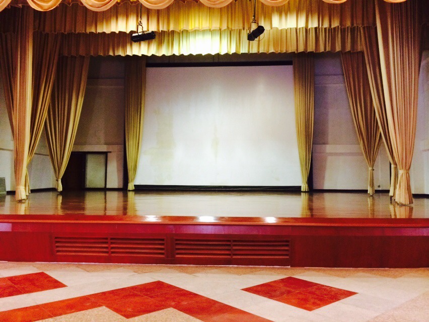 งานที่หอประชุมดุริยางค์ กองทัพเรือกรุงเทพ