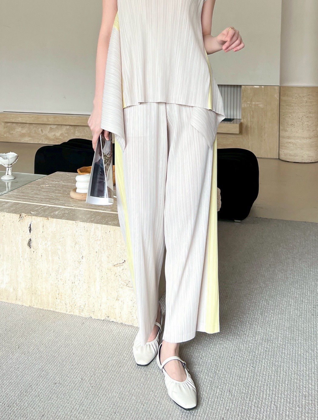 ปรับราคาลง20%!! ยาว 37.5นิ้ว 2MUAY รุ่น GJO1603 กางเกงพลีทคุณภาพ SIDE STRIPED TWO TONE PLEATED PANTS 6 สี FREE SIZE