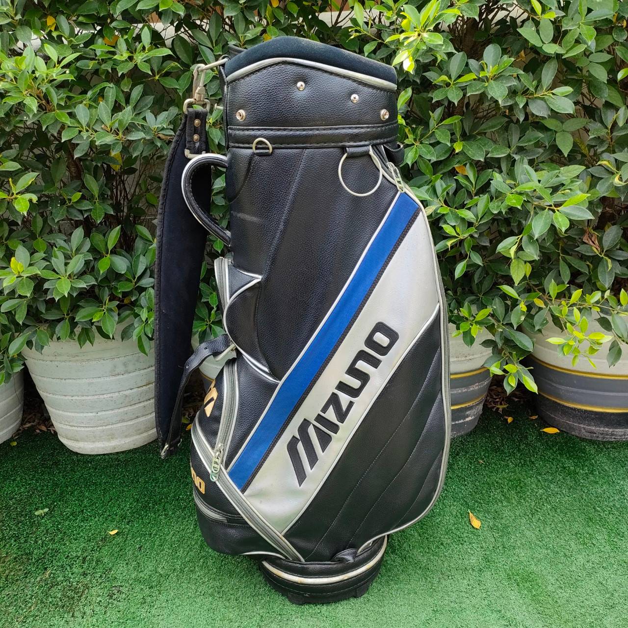 ถุงกอล์ฟ MIZUNO มือสอง สภาพสวยสมบูรณ์เลยครับ