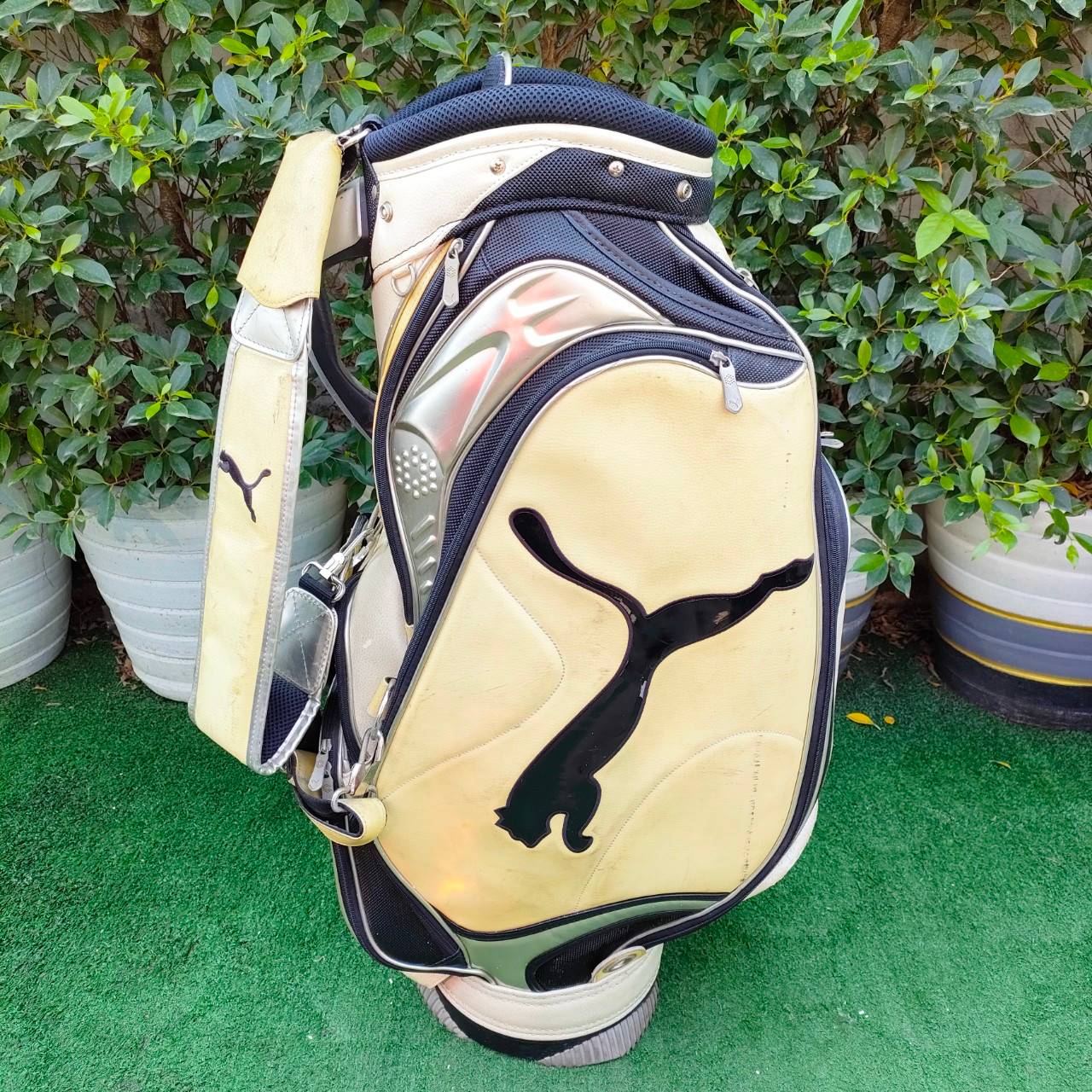 ถุงกอล์ฟ PUMA มือสอง ของแท้ ** ถุงกอล์ฟ มีตำหนิ 3 จุด มีภาพให้ชมท้ายสุดค่ะ **