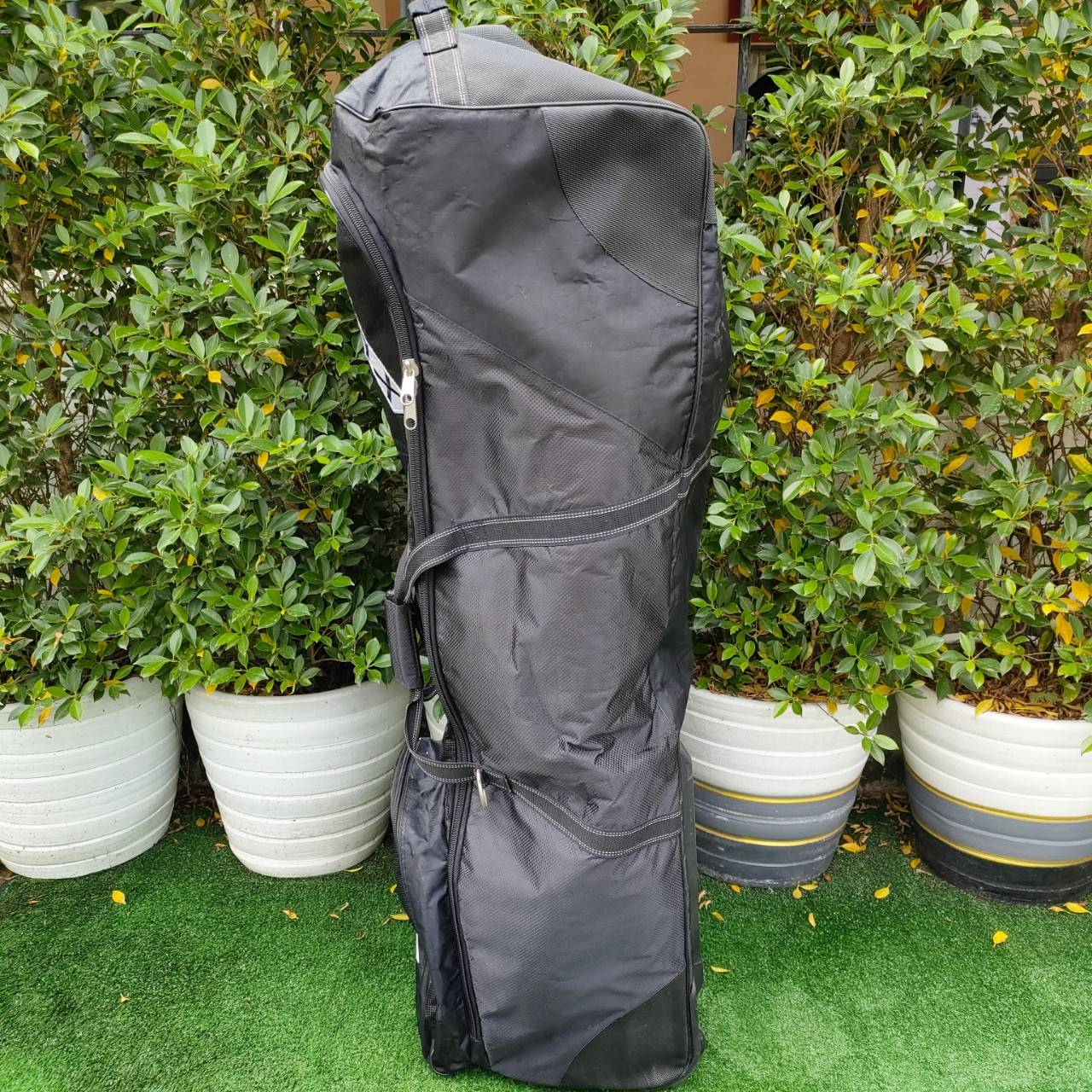 ถุงคลุมถุงกอล์ฟขึ้นเครื่องบิน BIG MAX มือสอง เเบบ ล้อลาก ถุงหนามากๆใหญ่ สวยครับ