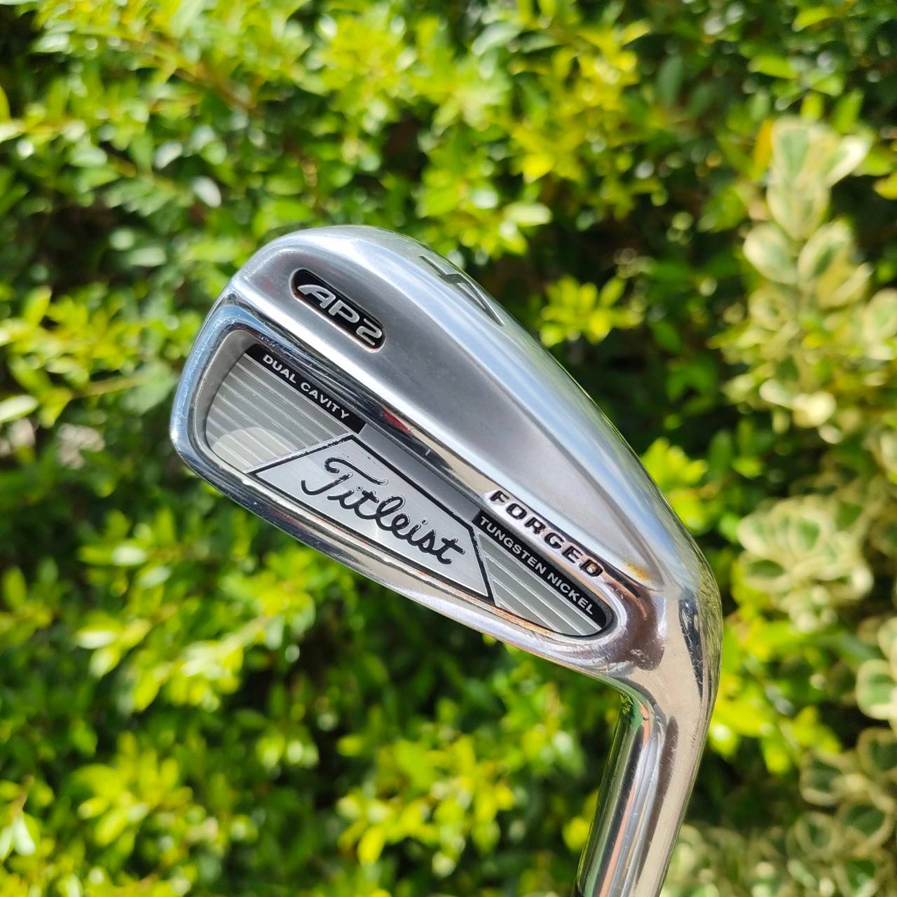 ชุดเหล็ก TITLEIST AP2 FORGED มีเหล็ก 4-9 เเละ PW ก้านเหล็ก ไรเฟิล ไม่มีปล้องนะครับ กริพใส่ GOLF PRIDE กึ่งผ้าใบทั้งชุด เป็นเหล็ก FORGED ที่ตีง่ายและมันส์ มากที่สุดชุดนึง สนุกเพราะตีโดนง่ายมาก และได้ความมันส์ แม่นยำ สปินจัดๆ ราคาเอาแบบพิเศษสุดไปเลย!!!