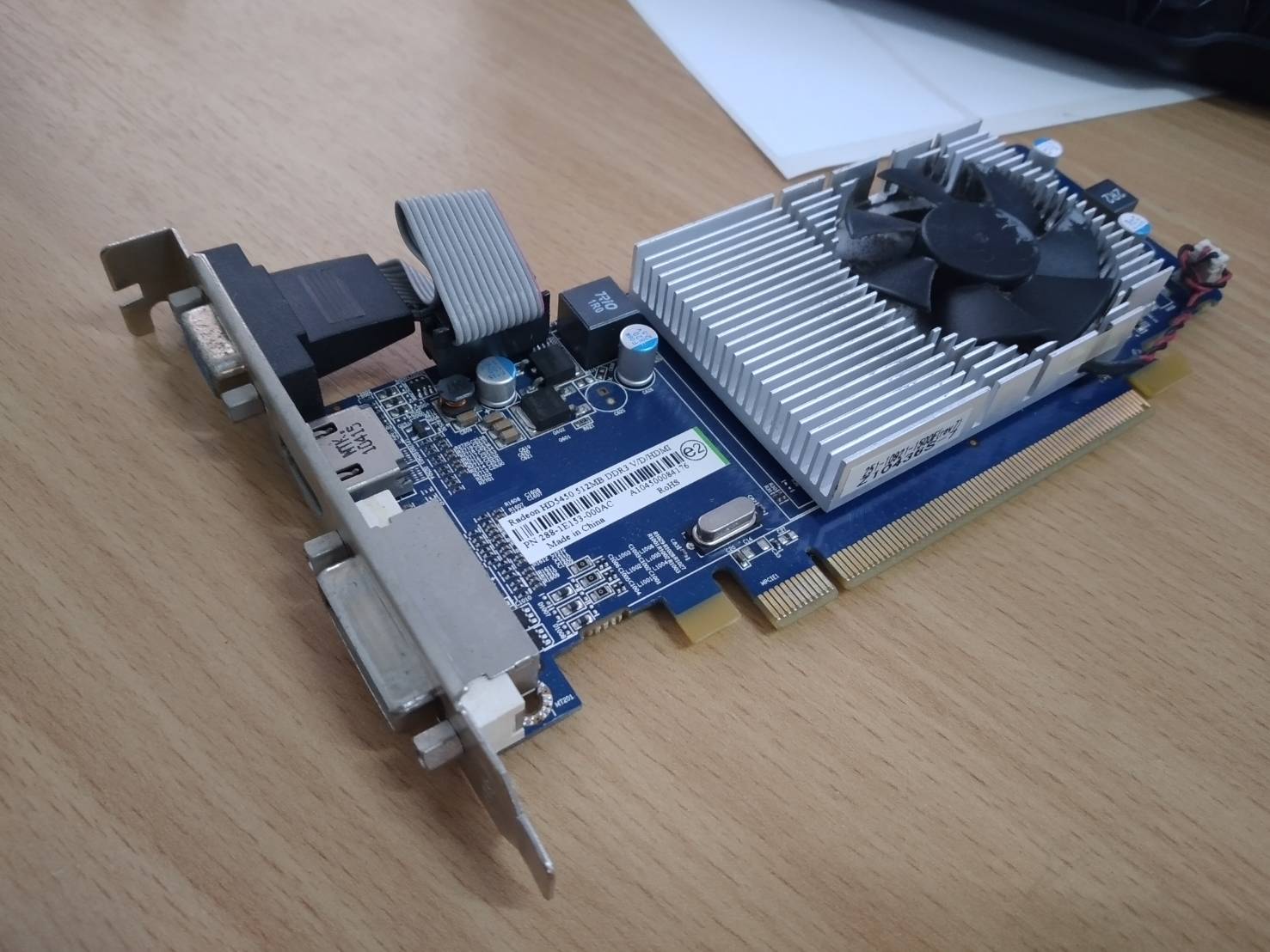 Radeon HD5450 512MB DDR3 V/D/HDMI
