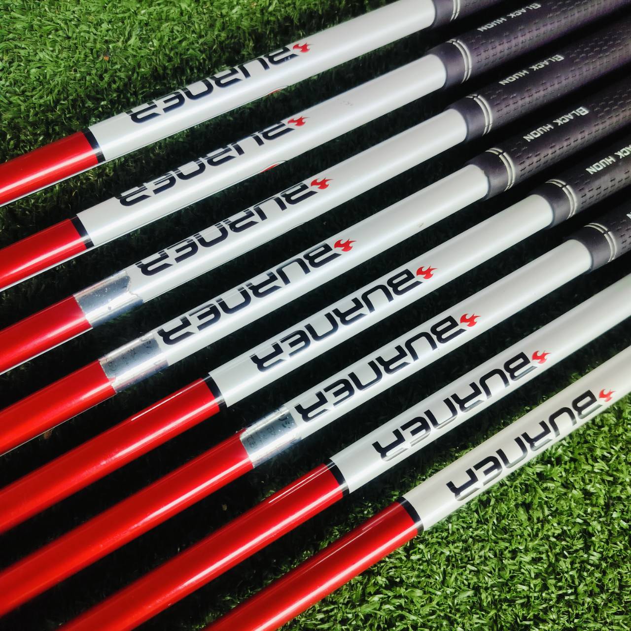 *** ไม้กอล์ฟมือซ้าย *** ชุดเหล็ก Taylormade BURNER มีเหล็ก 5 6 7 8 9 PW AE SW ก้าน RE*AX SUPERFAST FLEX R ชุด BURNER อยู่ในซีรี่ที่ตีง่ายที่สุด ไม้กอล์ฟพรีเมี่ยมมือสอง ของแท้ By NakaraLuxurious