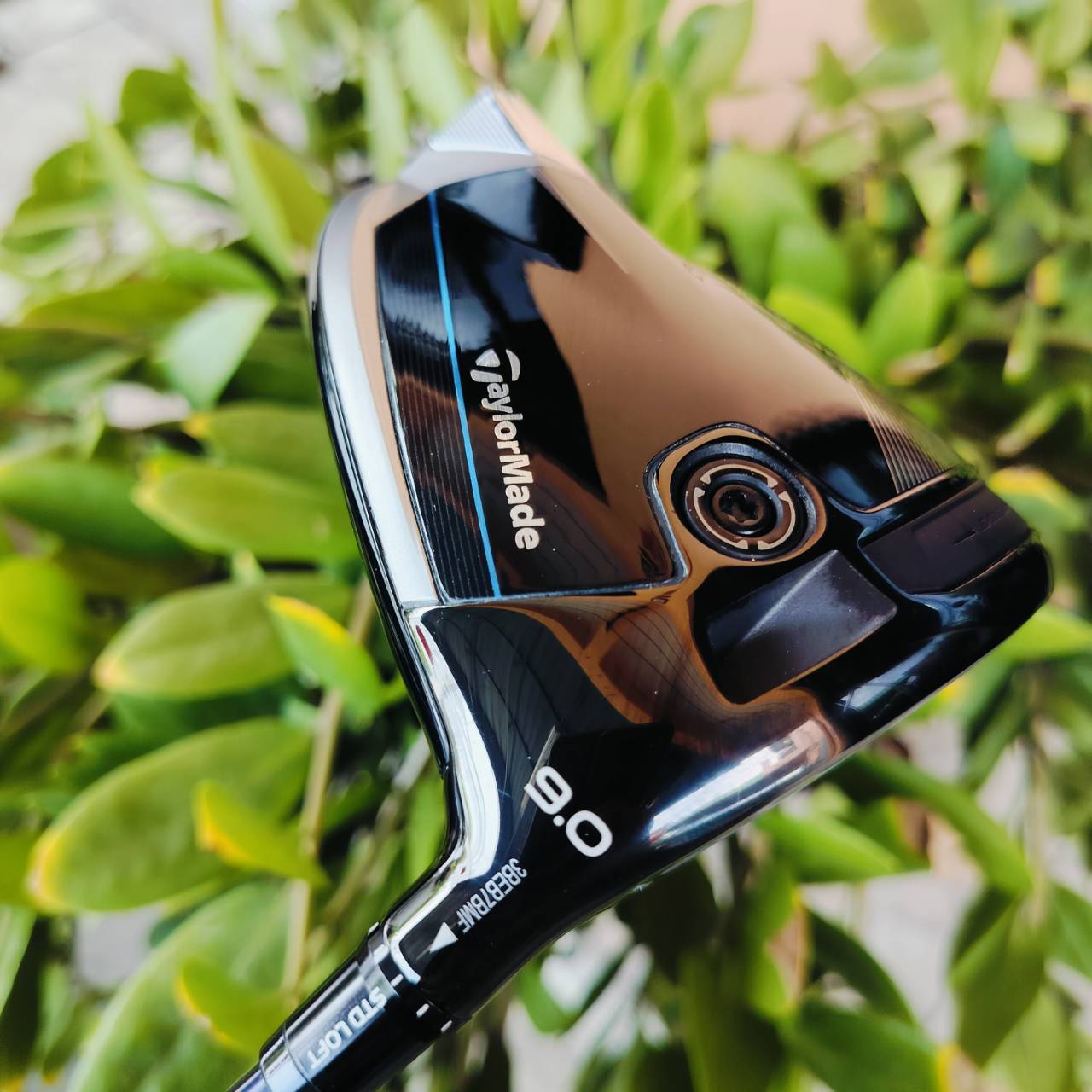 Driver TaylorMade Qi10 สภาพสวยนางฟ้า ค่า MOI 10,000 (10K)!!! ปรับปรุงรูปทรงใหม่ทั้งหมด ไม้กอล์ฟพรีเมี่ยมมือสอง ของแท้ By NakaraLuxurious