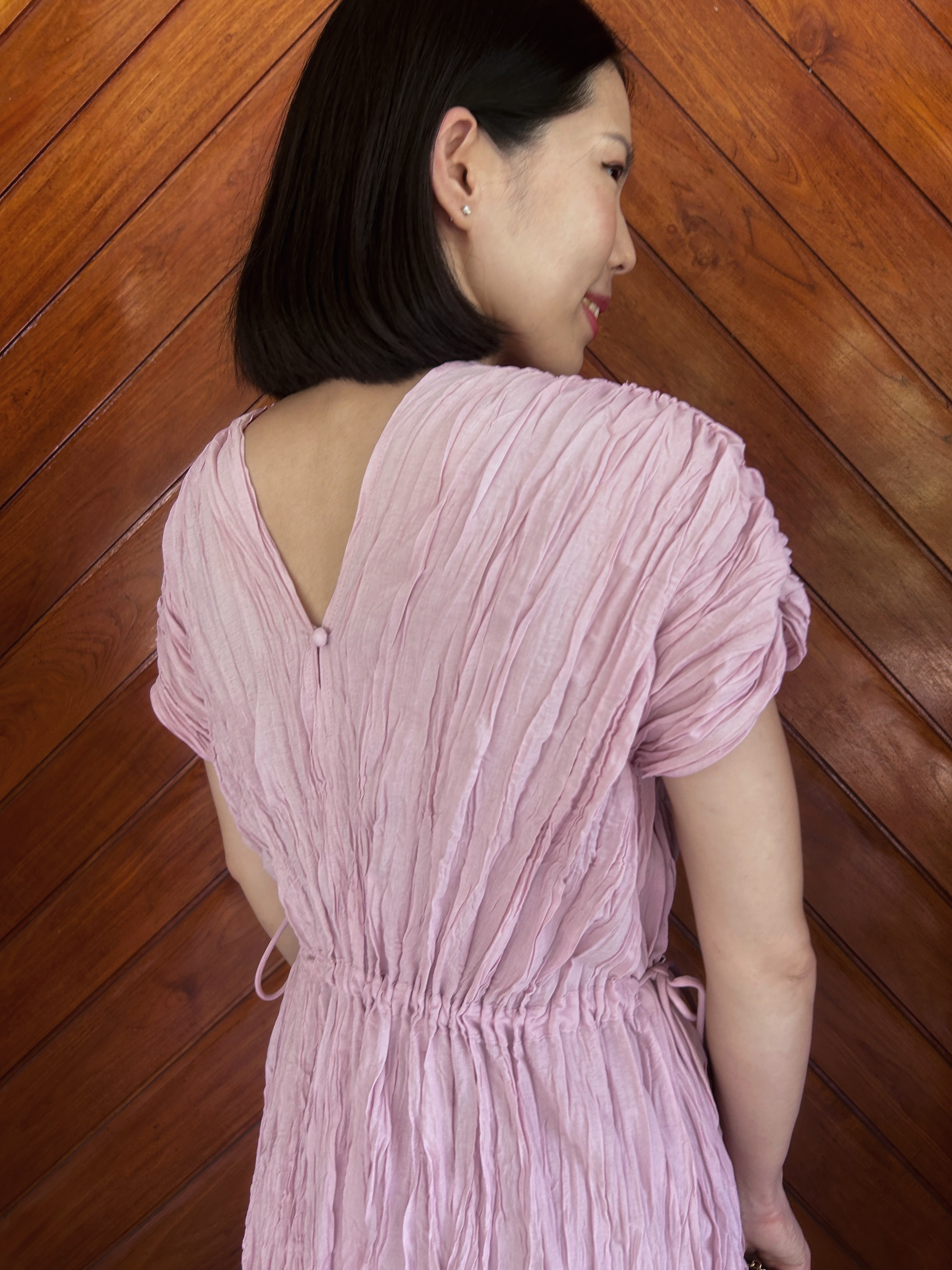 ปรับราคาลง20%!! 2MUAY รุ่น GJO3558 เดรสพลีทคุณภาพ V NECK WAIST TIE PLEATED DRESS 6 สี FREE SIZE