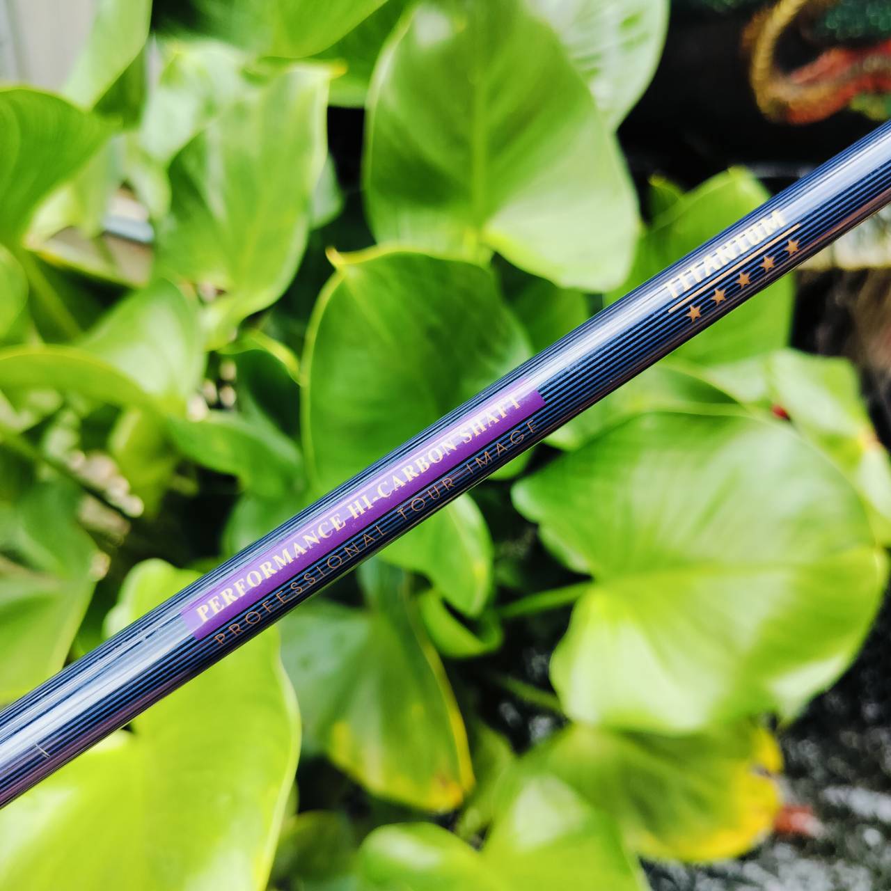 WEDGE INFINITY องศา 52 BOUNCE 8 ก้าน TITANIUM CARBON WEDGE FLEX สภาพสวยเดิม ชิพง่าย ฟีลลิ่งนุ่มนวล สปินดี ตกหยุด แม่นยำมากค่ะ ไม้กอล์ฟพรีเมี่ยมมือสอง ของแท้ By NakaraLuxurious