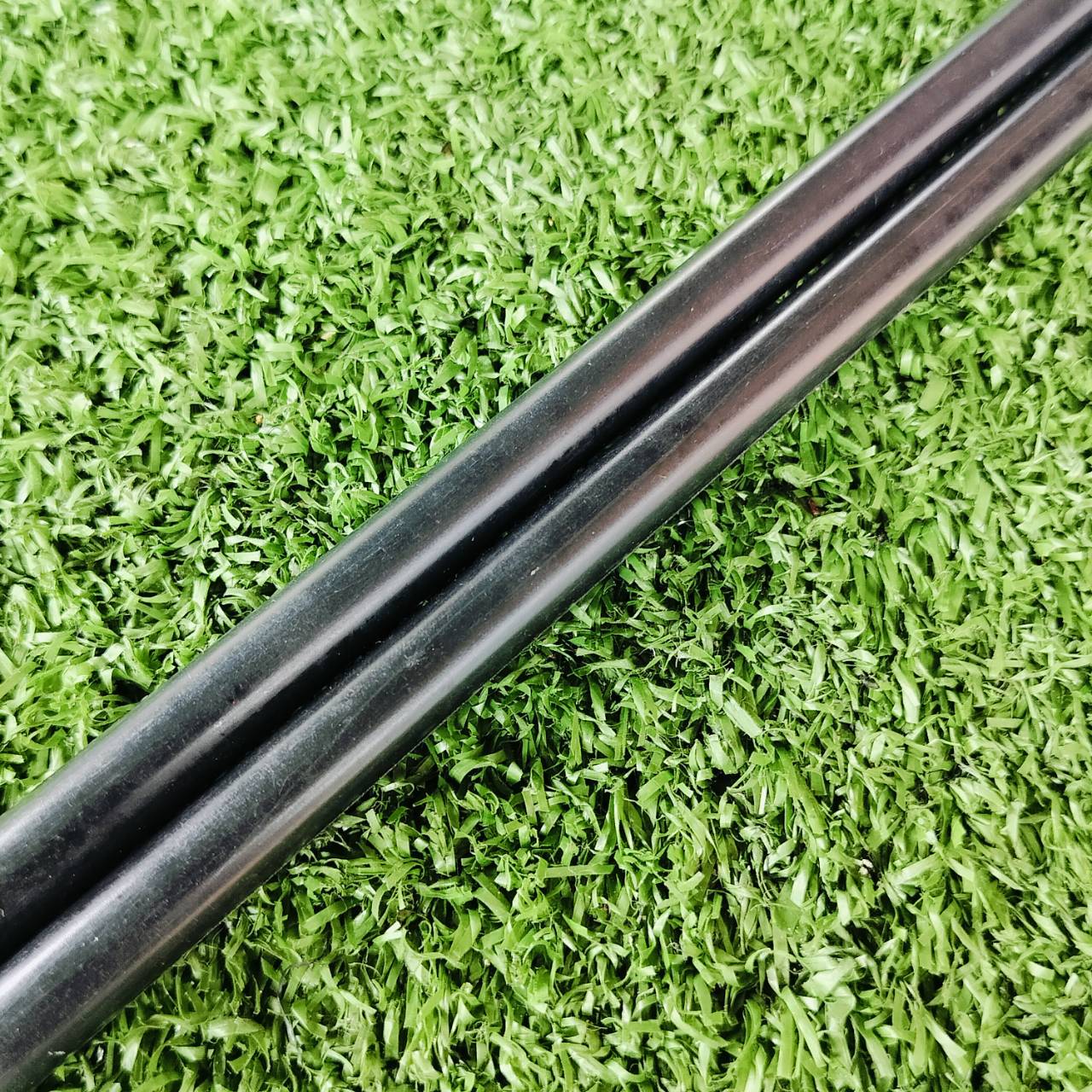 ก้านใส่หัวไม้ ALDILA LOW TORQUE 4.0 มือสอง สภาพสวยมากเดิมๆทั้งสองก้าน ก้าน ALDILA ของแท้ คุณภาพดีมาก ความยาวเฉพาะก้าน 44.5 ก้านไม้กอล์ฟพรีเมี่ยมมือสอง ของแท้ By NakaraLuxurious