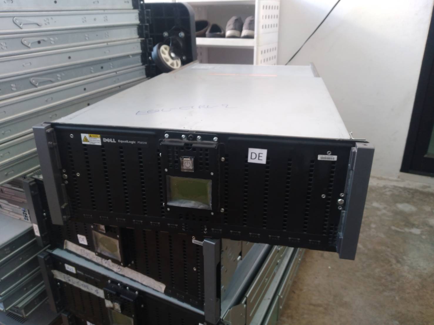 Dell EqualLogic PS6510x Virtualized iSCSI SAN Storage Array Tray x 48 ช่อง