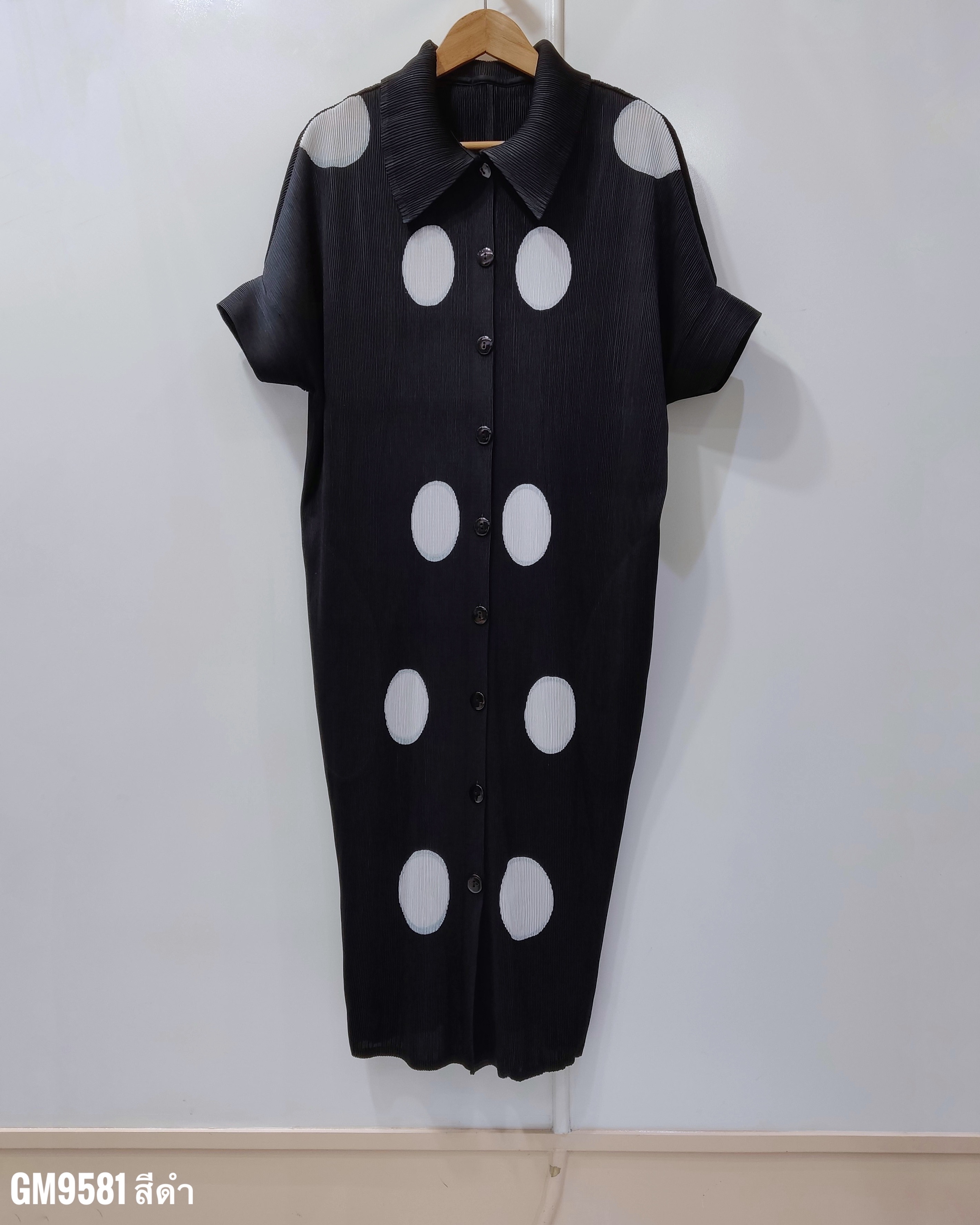 2MUAY รุ่น GM9581 เดรสอัดพลีท POLKA DOT BUTTON FRONT PLEATED DRESS 7 สี FREE SIZE