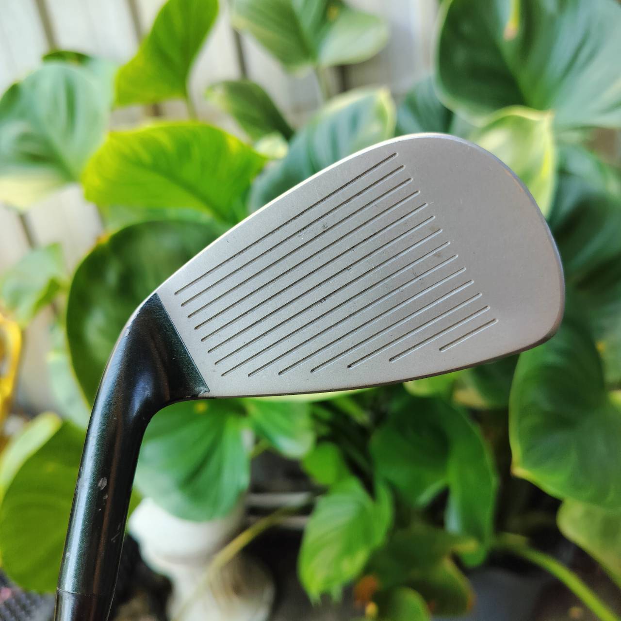 เหล็ก 3 IRON WOODS กึ่งไฮบริด ตีง่ายแบบจัดๆ วางทังสเตนชิ้นใหญ่ ไว้บริเวณ SOLE เป็นวัสดุที่ราคาแพง ทำให้ CG ต่ำมากๆ ไม้กอล์ฟพรีเมี่ยมมือสอง ของแท้ By NakaraLuxurious